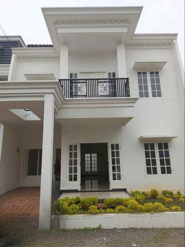 rumah modern klasik di kebagusan pasar minggu jaksel