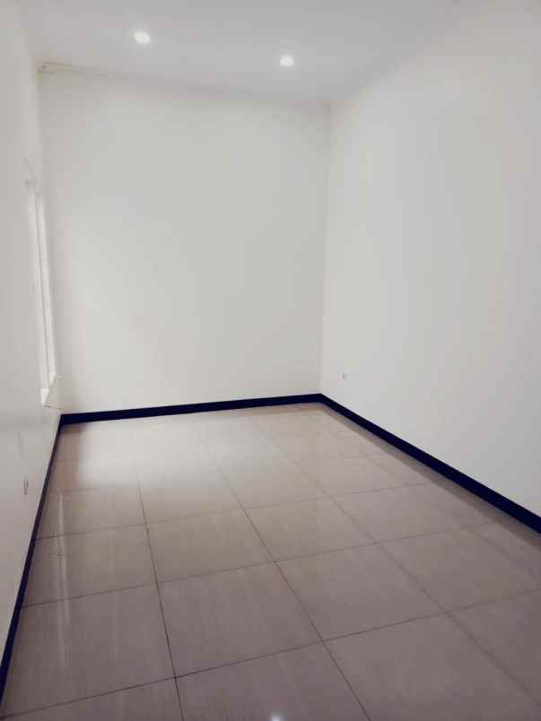 rumah modern klasik di kebagusan pasar minggu jaksel