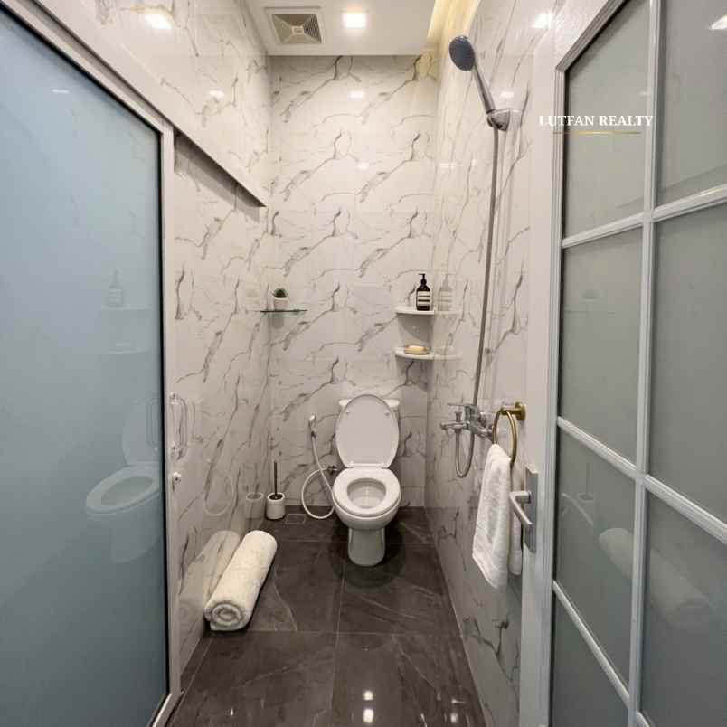 rumah modern minimalis condet jakarta timur