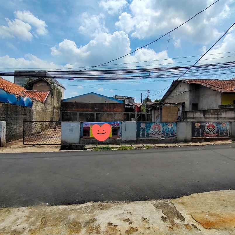 rumah modern tropis di mampang depok