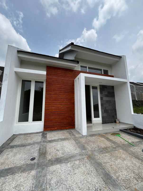 rumah murah lokasi dekat bandara dan tol pakis malang