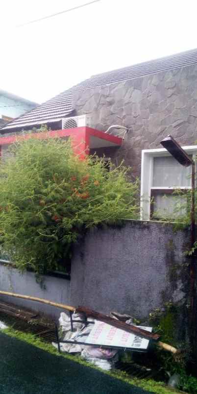 rumah ousponjolo semarang