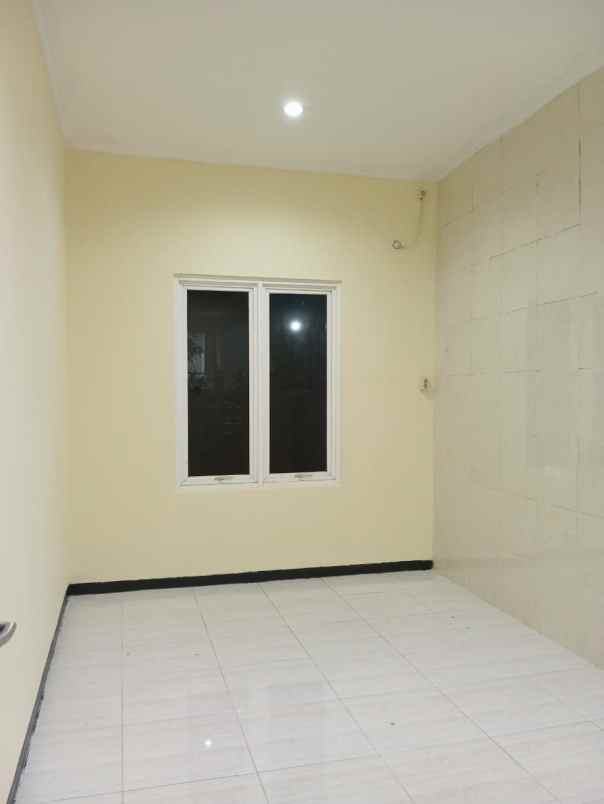 rumah pondok chandra hadap selatan