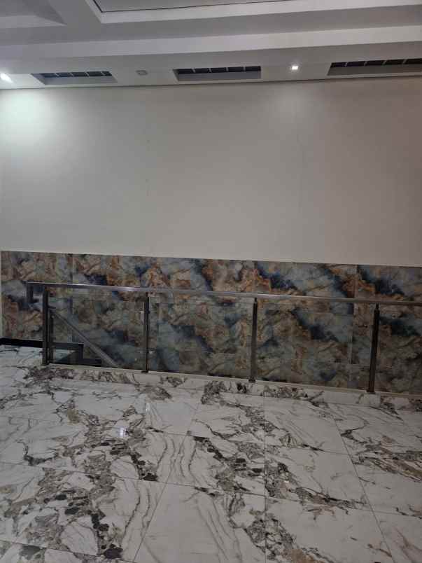 rumah premium cipinang elok 4 kt jalan lebar 12 meter