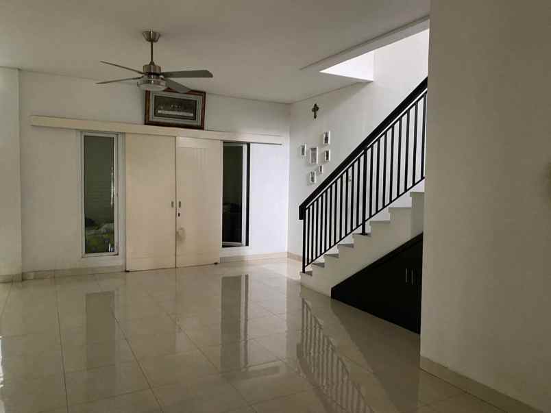 rumah premium cipinang elok 4 kt jalan lebar 12 meter