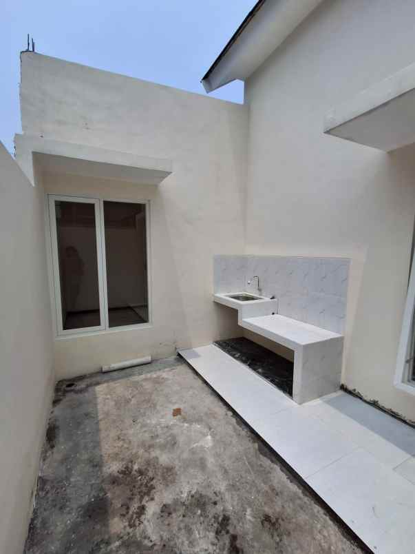 rumah promo cash 300 juta lokasi dekat kampus binus