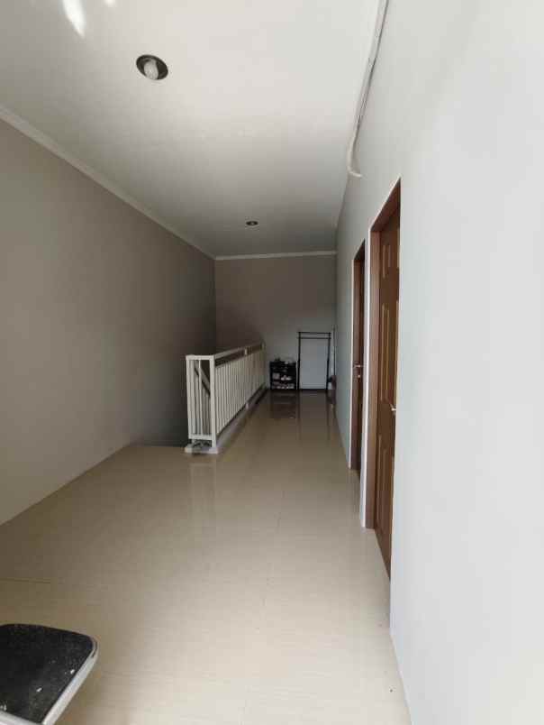 rumah putra bangsa 2 lantai