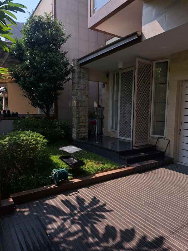 rumah san antonio row jalan 3 mobil