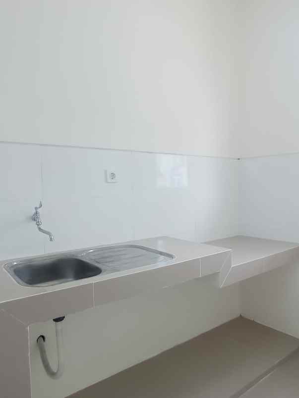 rumah satu lantai di cluster bsb semarang