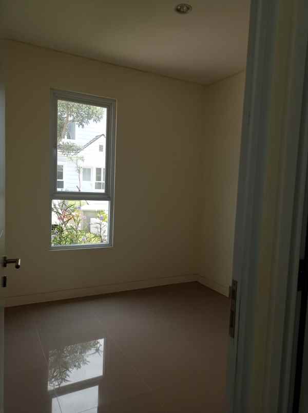 rumah satu lantai di cluster bsb semarang