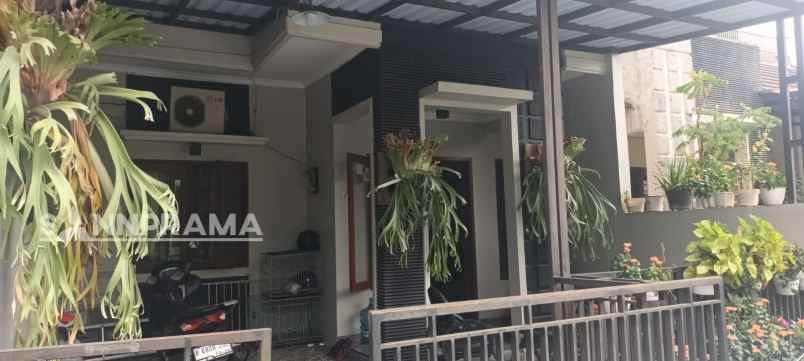rumah second cantik di pancoran mas depok 1 6 m ren