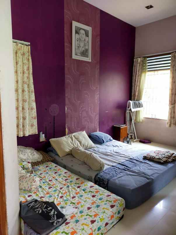 rumah second lahan luas di gandul depok