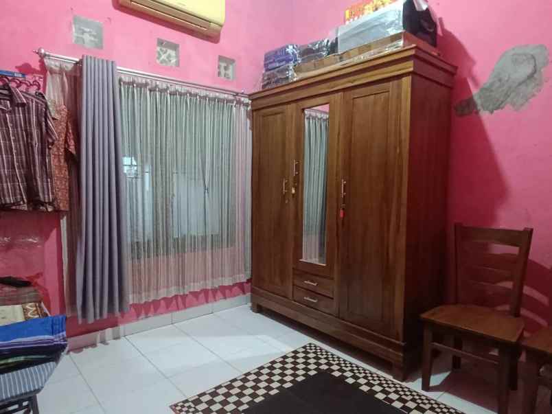 rumah second strategis di permata depok