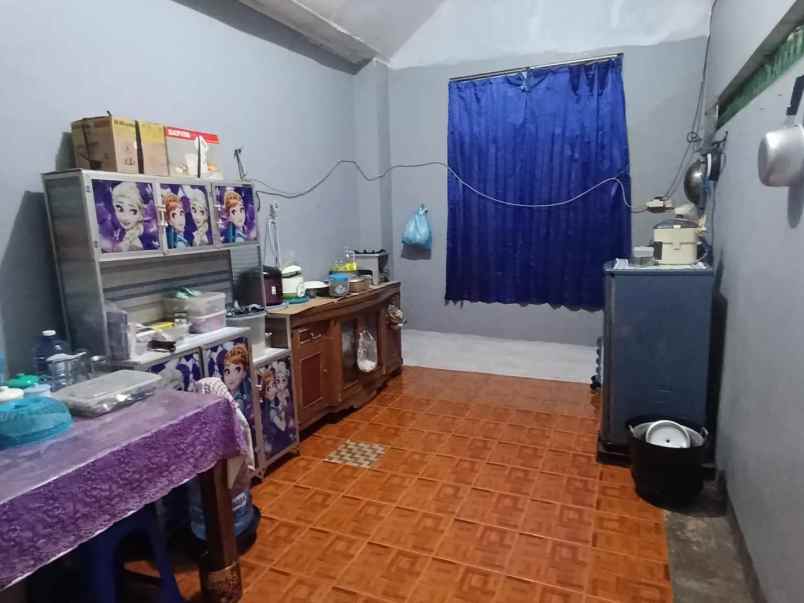 rumah second strategis di permata depok