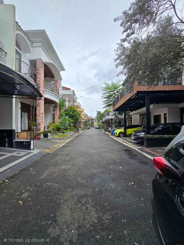 rumah secondary dalam townhouse di pondok bambu
