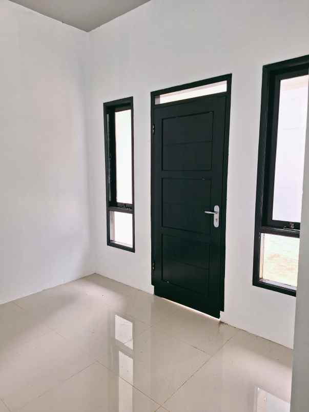 rumah siap huni bebas banjir di pinggiran kota bandung