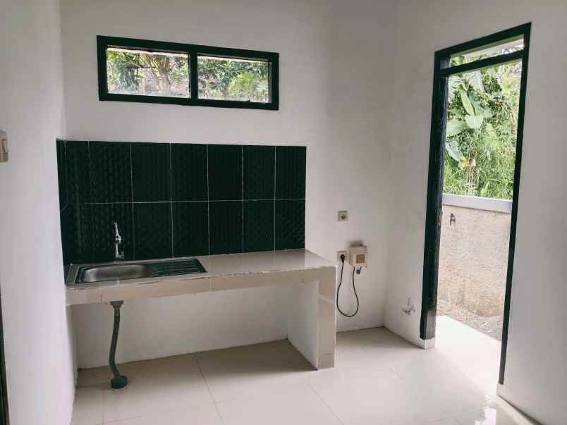 rumah siap huni bebas banjir di pinggiran kota bandung