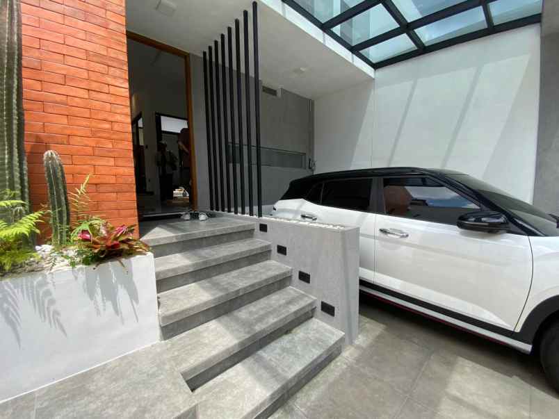 rumah siap huni cocok untuk homwstay di ngaglik