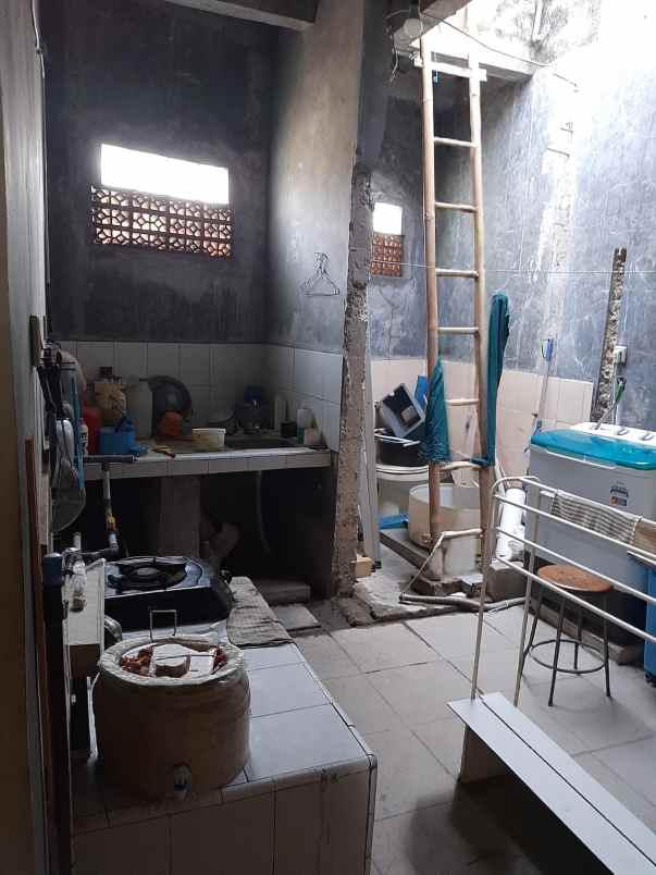 rumah siap huni d komplek