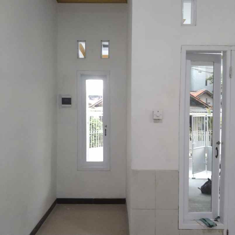 rumah siap huni daerah serdang kemayoran jakarta pusat
