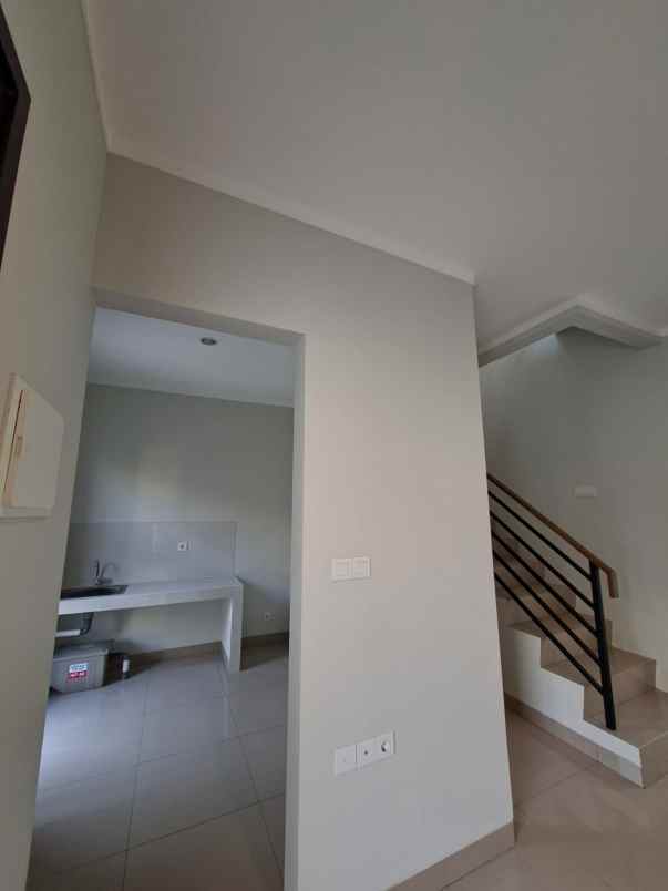 rumah siap huni di cluster regia scg bekasi