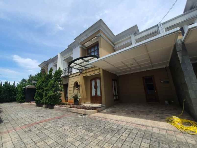 rumah siap huni di lenteng agung jaksel