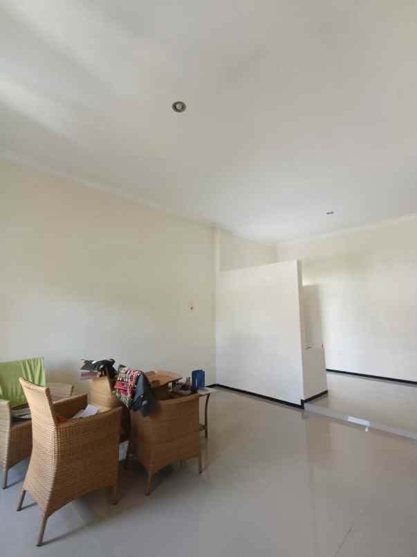 rumah siap huni posisi hook di karangploso