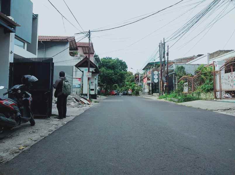 rumah siap huni strategis dekat pasteur setra duta