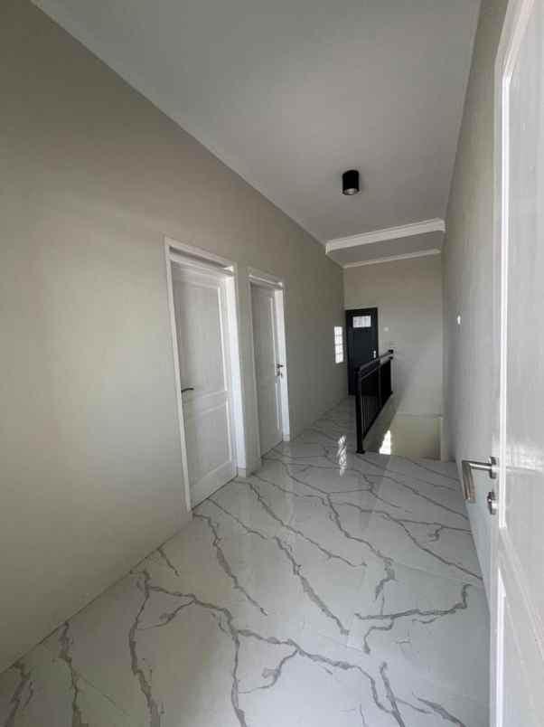 rumah sisa 3 unit harga murah di kamarung cimahi