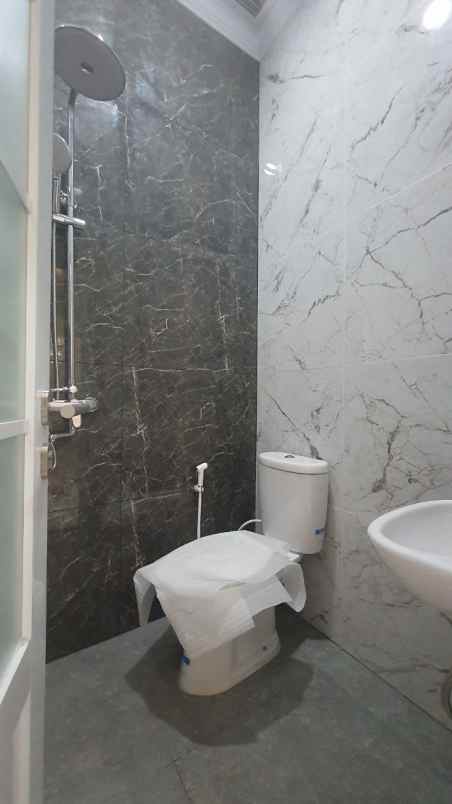 rumah srengseng sawah jagakarsa