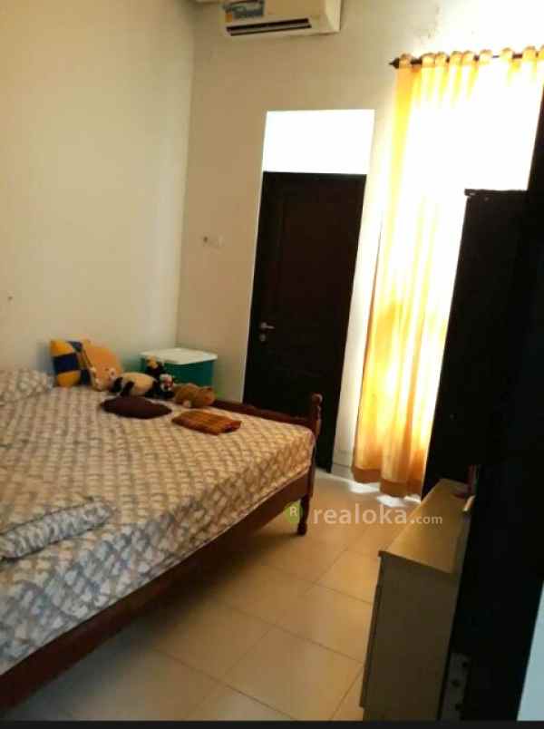 rumah srondol banyumanik semarang