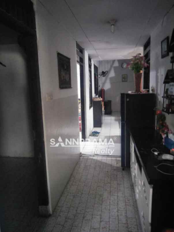 rumah strategis di perumnas depok 1 imelin