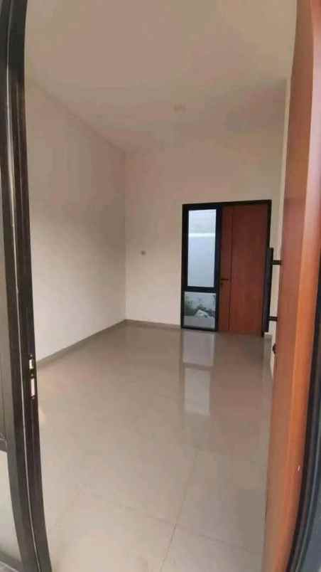 rumah strategis poros jalan raya provinsi pakis malang