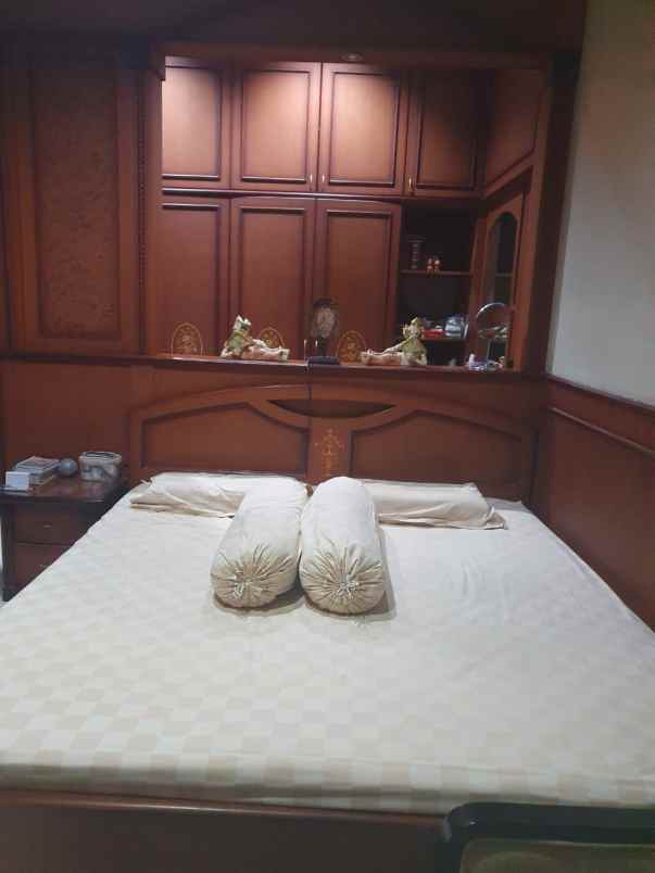 rumah sutorejo prima furnished 2 lantai