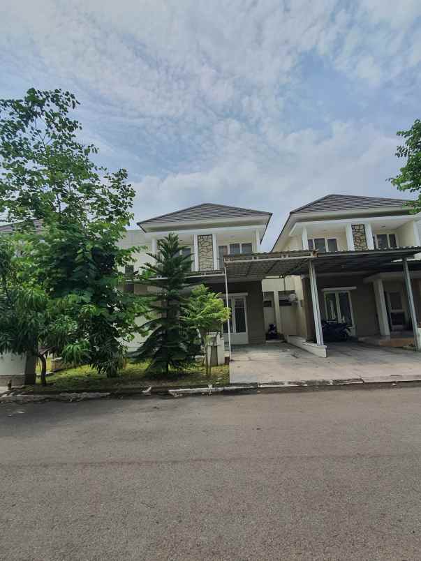 rumah suvarna sutera tangerang