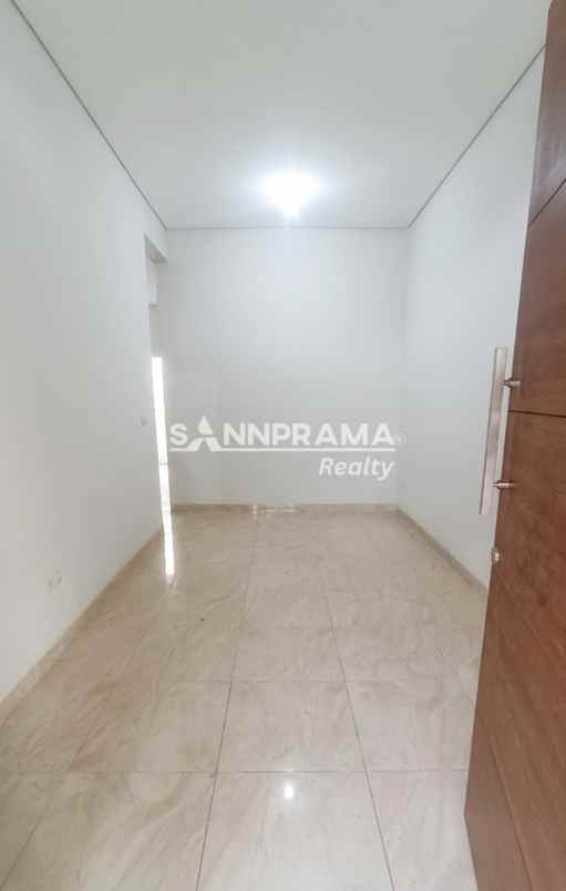 rumah tanah 96 di cluster gardens sawangan rn