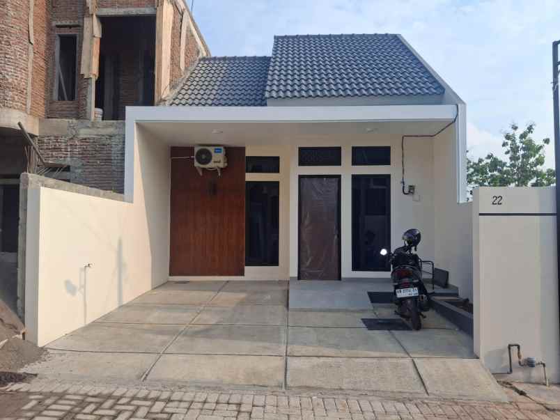 rumah tembalang undip kota semarang kampus undip
