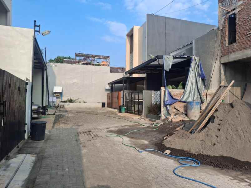 rumah tembalang undip kota semarang kampus undip