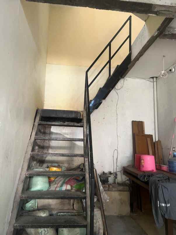 rumah tinggal dan kost an dekat borma margacinta