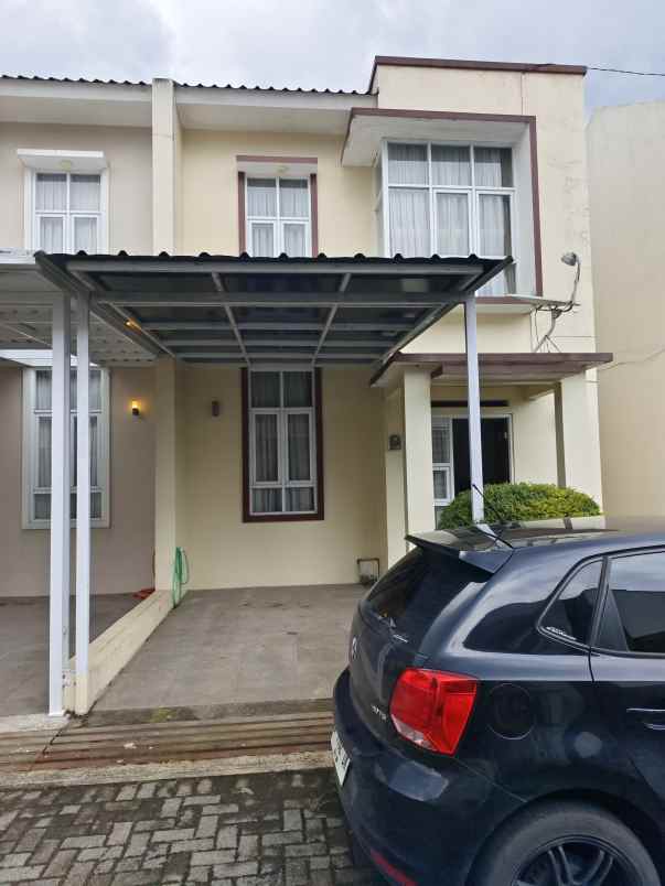 rumah villa cigugur ciwaruga parongpong bandung barat