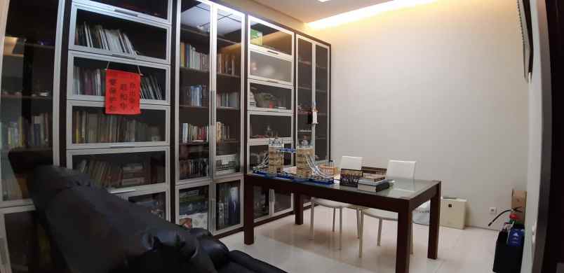 rumah villa gading indah