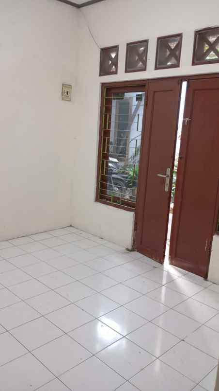 sewa rumah kontrakan nego