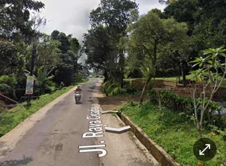 tanah dapat air terjun dan danau akses wisata subang