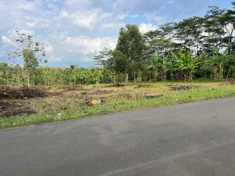 tanah datar strategis 3000m zona kuning karanganyar