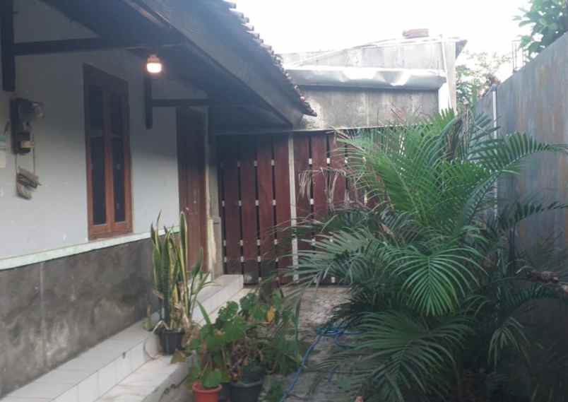 tanah dijual shm bonus rumah limasan
