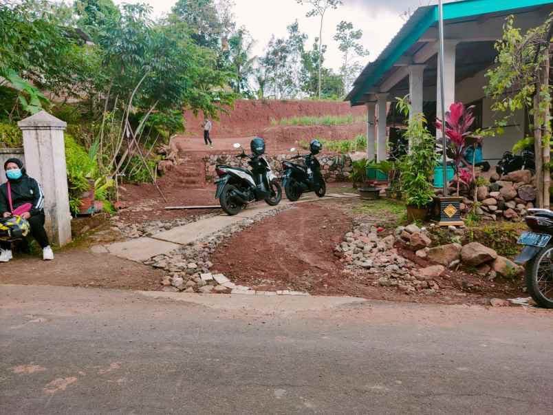 tanah karangpandan karanganyar