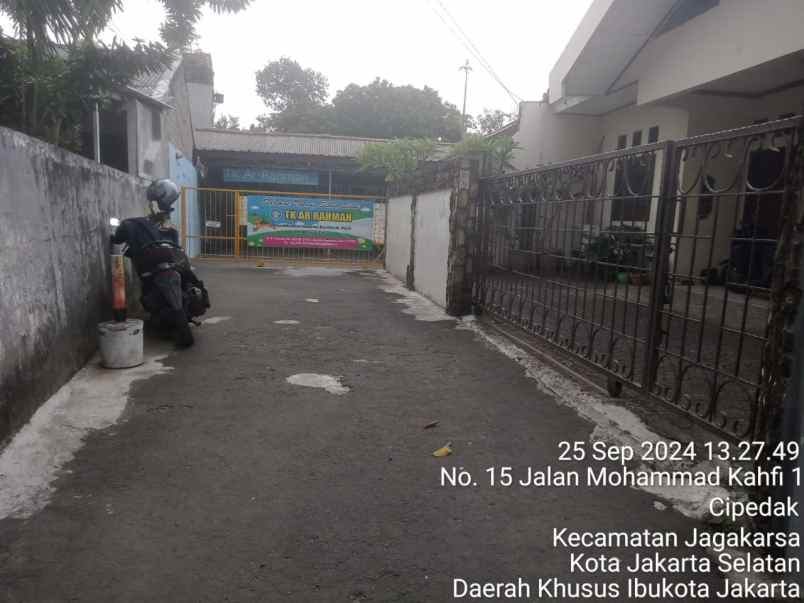 turun harga rumah murah shm hadap selatan di jagakarsa