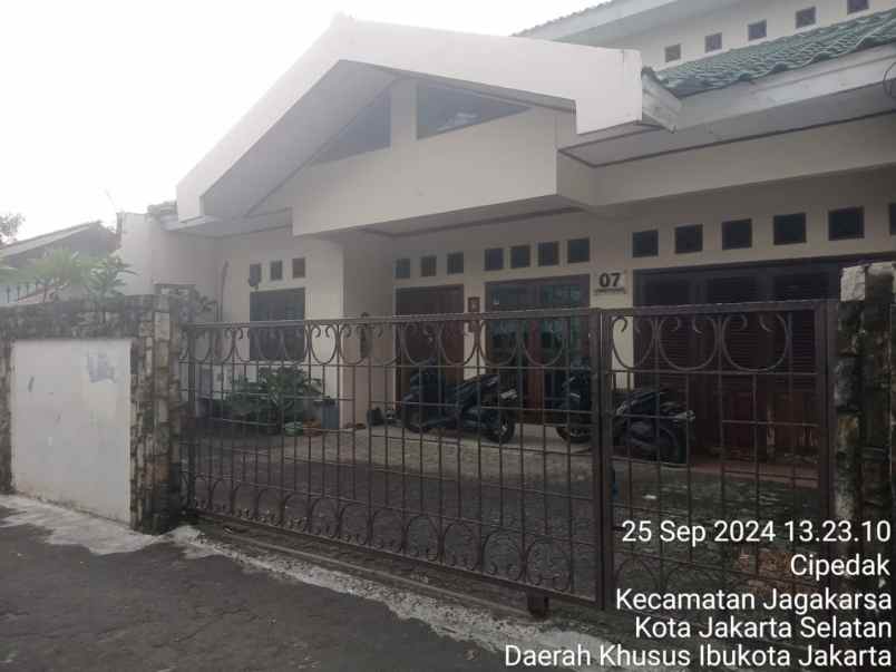 turun harga rumah murah shm hadap selatan di jagakarsa