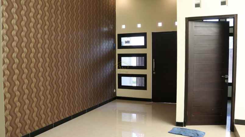 unit langka rumah second luas nyaman di purwomartani