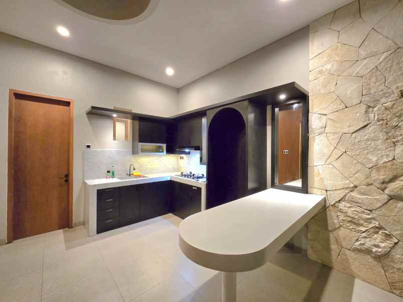 villa baru siap huni di nusa dua deket ke pintu tol